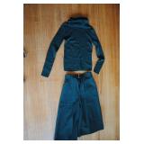 Vintage 70s Green Turtleneck Sweater and Shorts