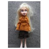 2001 MGA Bratz Cloe Fashion Doll