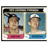 Lot of 16 1974 Topps Baseball Cards
