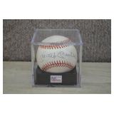SIGNED MICKEY MANTLE BASEBALL PSA CERTIFIED