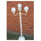 Electric 4 Plastic Globe White Street Lamp