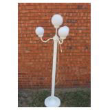 Electric 4 Plastic Globe White Street Lamp