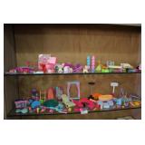 Vtg Barbie Dollhouse Furniture & Accessories