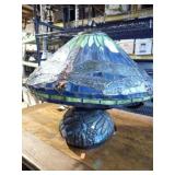 TIFFANY STYLE LAMP W/ GLASS SHADE