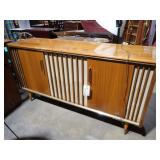 GRUNDIG RADIO CABINET 62x33