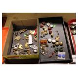 2 FLATS PINS, SOME SIGNED