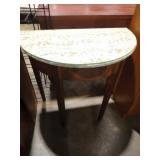 HALF ROUND TABLE 32x30