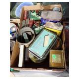 VINTAGE TOBACCO & MORE TINS