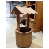 DECORATIVE WOODEN GARDEN WELL