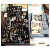 MOSTLY STERLING JEWELRY W/ CHARMS, ODDS & ENDS
