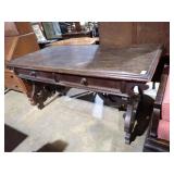 LG 2-DR TABLE 65x31