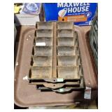 4 CAST MUFFIN PANS