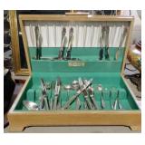 COMMUNITY FLATWARE SET W/ BOX