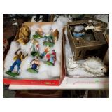 2 FLATS NATIVITY FIGURES