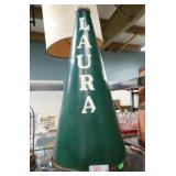21' MEGAPHONE