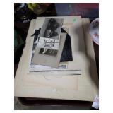 VINTAGE PHOTOS & UNFRAMED ART