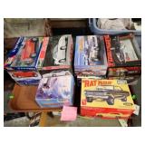 LG LOT PARTIAL CAR MODEL KITS