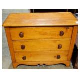 3-DR PINE CHEST 35x28