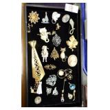 PINS & PENDANTS