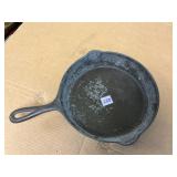 Favorite Piqua Ware #8 Cast Iron Skillet