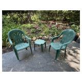 Plastic Lawn Chairs and Side Tables Green 6 Pcs