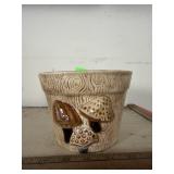 Arnels Style Ceramic Faux Bois Mushroom Planter