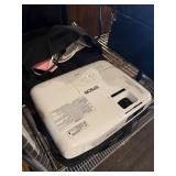 Epson EX3220 Projector w/ Remote & Case