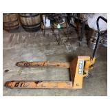 Ultra Manual Hydraulic Pallet Jack