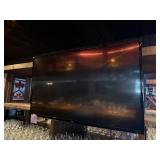 LG 43UF6400 43' 4K TV With Wall Mount