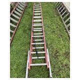 28-Ft Featherlite Fiberglass Extension Ladder