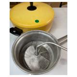 Foley Food Mill Masher Yellow Dutch Oven Pot
