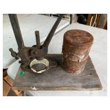 Cast Iron Benchtop Lever Press Capper & Weights