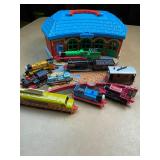 Thomas & Friends Train Set & Roundhouse Lot