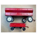 ERTL Die-Cast Farm Wagons & Trailers (2)