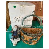 Christmas Around The World Snow Scene Fountain Set