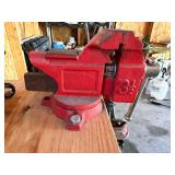 Promark 3-1/2' Swivel Base Bench Vise