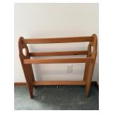 Wood Quilt Rack Stand Heart Cutout Blanket Stand