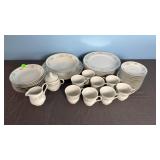 Carlton Corsage 481 Dinnerware Set