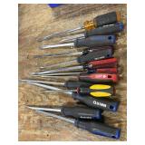 Long & Heavy-Duty Screwdrivers - Mixed Brands