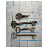 4 Antique Skeleton & Barrel Keys