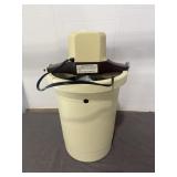 Richmond Cedar Works Model 71 Ice Cream Maker