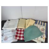 Vintage Table Linens & Placemats