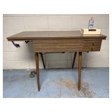 Singer 401A Slant-O-Matic w/ Cabinet