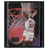 1993-94 Ultra #7 Scottie Pippen Inside Outside