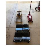 Jacks and car rollers