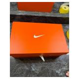 Nike motiva size 13