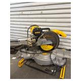 Dewalt saw