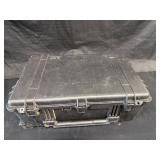 One pelican 1650 Case