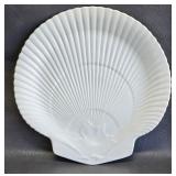Wedgewood Shell Plate