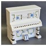 Ceramic Piano Lipstick Holder?